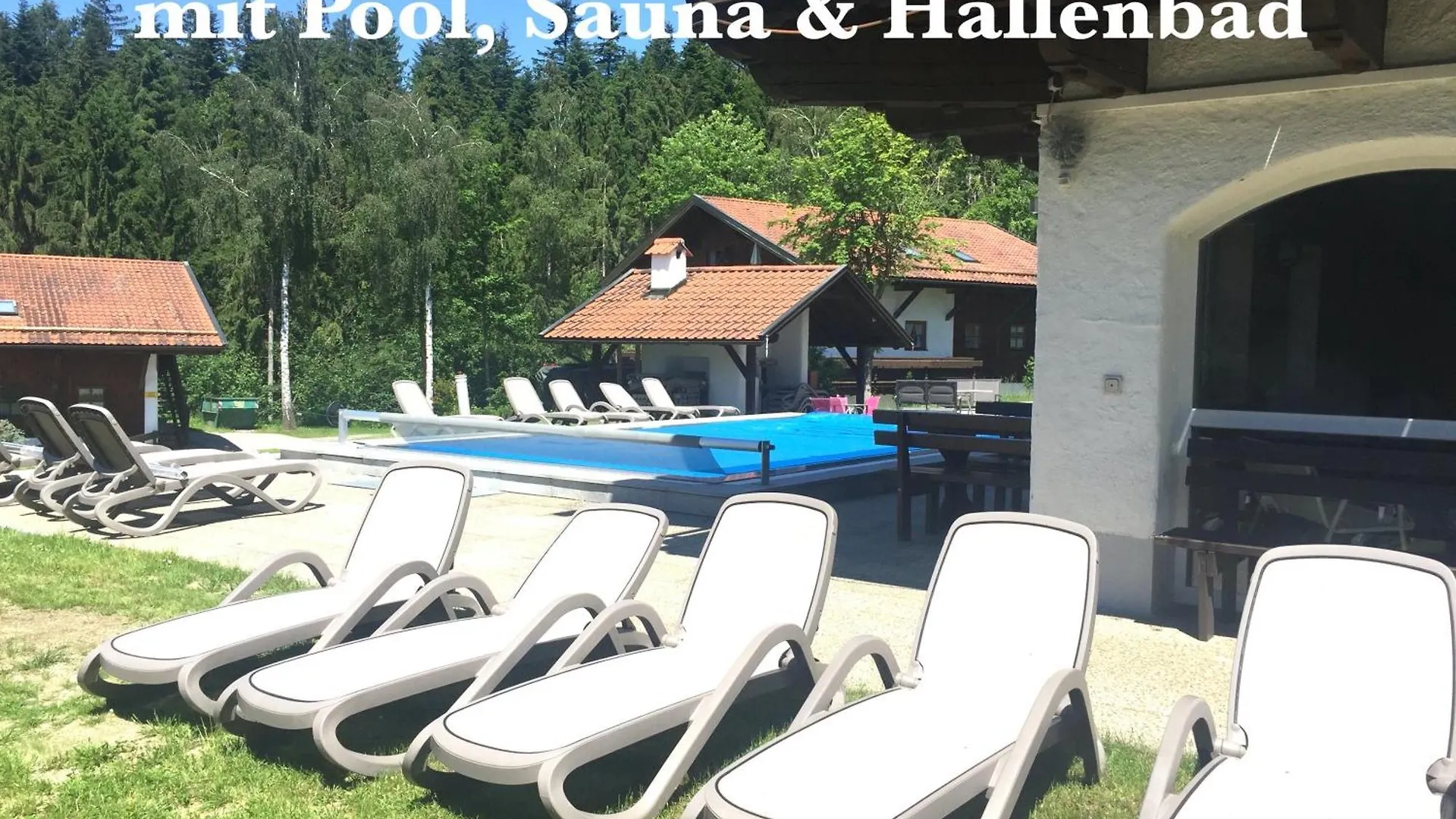 Grosse Ferienwohnung In Ferienanlage Mit Pool, Sauna & Hallenbad Skipiste In Der Naehe contacts