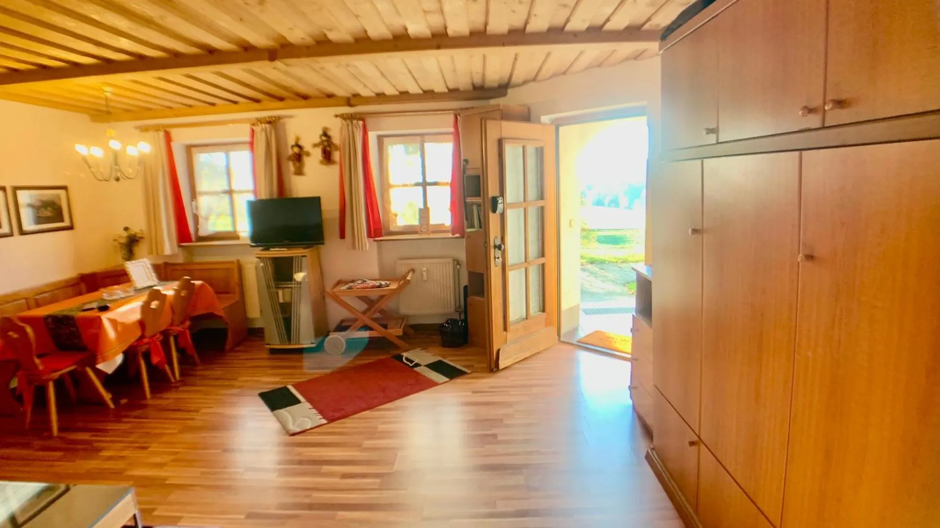 Grosse Ferienwohnung In Ferienanlage Mit Pool, Sauna & Hallenbad Skipiste In Der Naehe Hauzenberg Apartment